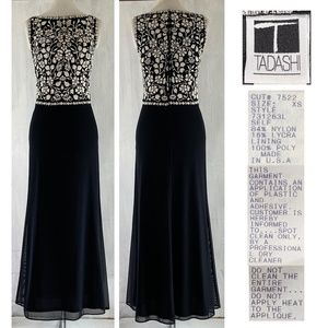 T TADASHI B+W Beaded Floral Applique Gown 90's (RUNS SMALL fits Size 0)